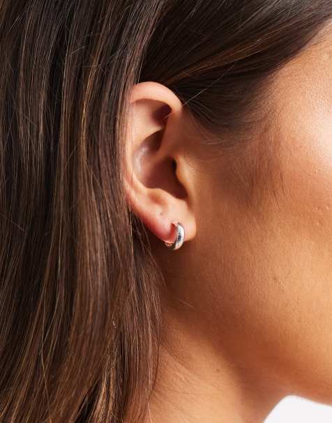 Pendientes de aro de 10 mm con diseño abierto de plata de ley de Kingsley Ryan - view 1