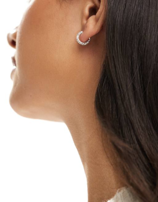 Pendientes de aro de 10 mm de plata de ley con gemas variadas de Kingsley Ryan