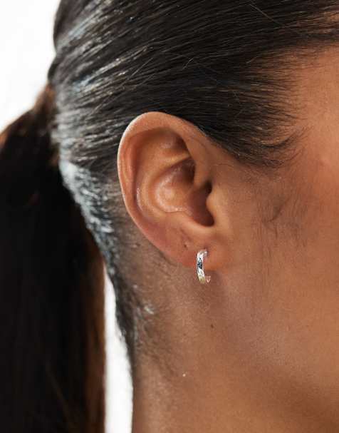 Pendientes de aro de 12 mm con diseño repujado de plata de ley de Kingsley Ryan - view 1