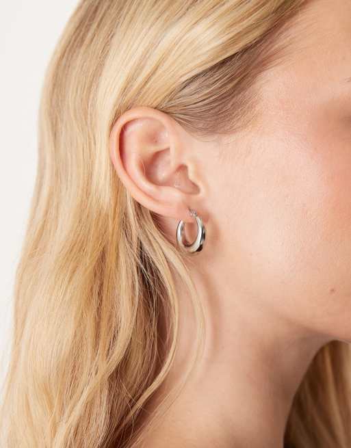Pendientes de aro de 20 mm plateados con diseño abovedado de acero inoxidable de Lost Souls