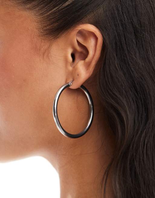 Pendientes de aro de 50 mm plateados de acero inoxidable de Lost Souls 