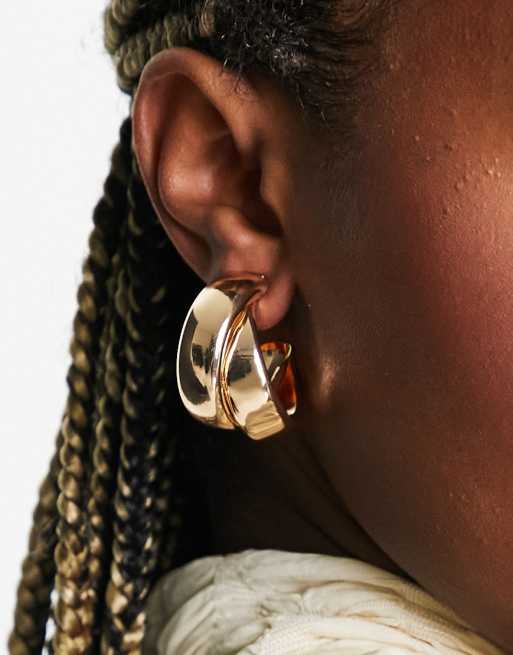 Pendientes aro dorados con diseño cruzado grueso y de clip de ASOS DESIGN | ASOS