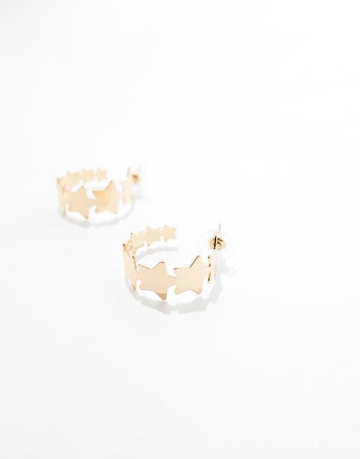 Pendientes de aro dorados con diseño de estrellas de DesignB London , 3 de 4