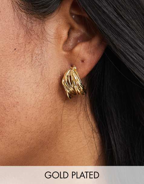 Pendientes de aro dorados con diseño efecto hileras superpuestas de PIECES - view 1