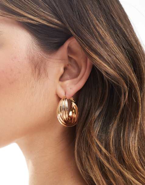 Pendientes de aro dorados con diseño estriado de Accessorize - view 1