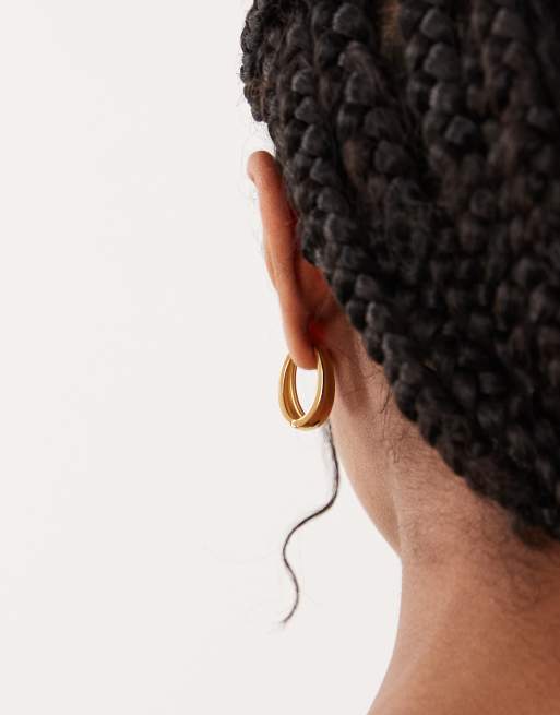 Pendientes de aro dorados ovalados de acero inoxidable resistente al agua de ASOS DESIGN, 4 de 4