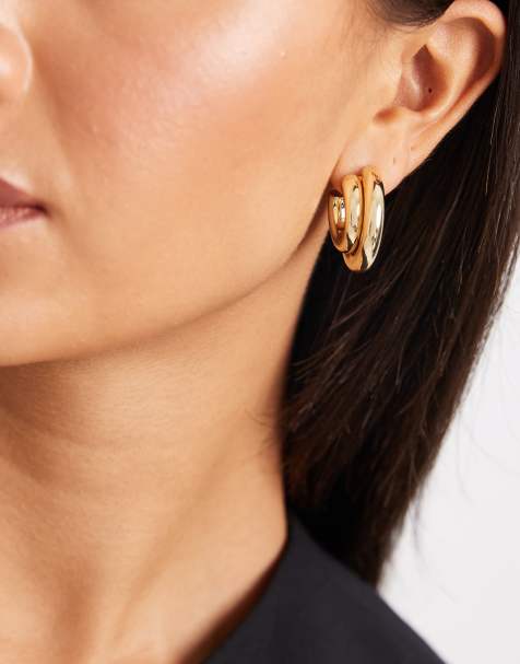 Pendientes de aro dorados y plateados con diseño doble de PIECES - view 1