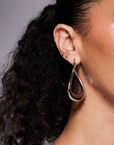 Pendientes de aro grandes plateados con diseño ondulado Peameth de ALDO - view 1