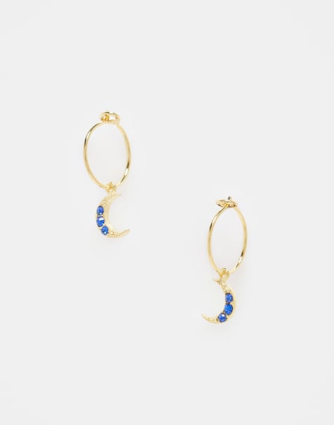 Pendientes de aro pequeños con charm de media luna chapados en oro de Kingsley Ryan - view 1