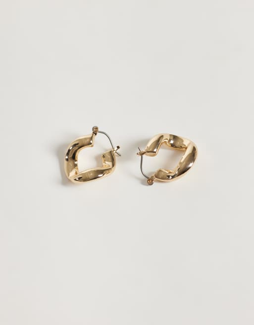 Pendientes de aro pequeños dorados con diseño retorcido de ASOS DESIGN, 3 de 4