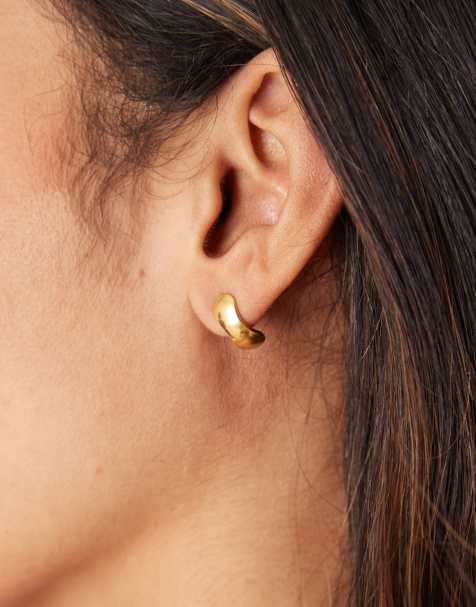 Pendientes de aro pequeños planos de acero inoxidable chapado en oro de 18 quilates de Lost Souls - view 1
