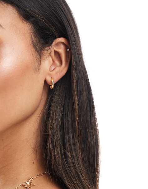 Pendientes de aro plano de 10 mm chapados en oro de Kingsley Ryan - view 1