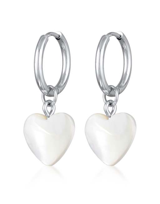 Pendientes de aro plateados de estilo criollo con colgante de concha en forma de corazón de Elli