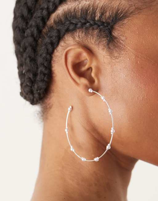 Pendientes de aro plateados grandes con detalle de perla sintética de ASOS DESIGN