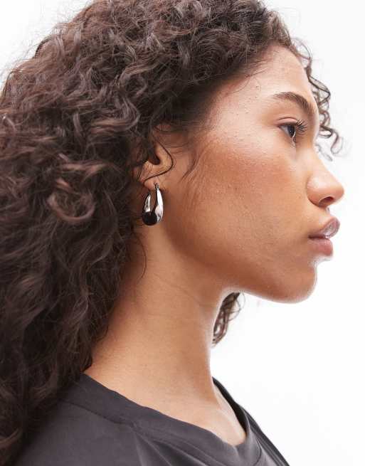 Pendientes de aro plateados gruesos de acero inoxidable resistente al agua Pierre de Topshop