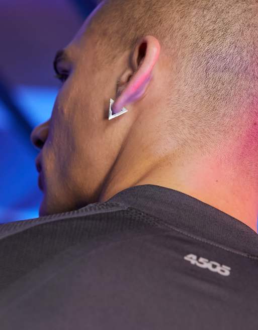 Pendientes de aro plateados triangulares de acero inoxidable resistente al agua de ASOS DESIGN