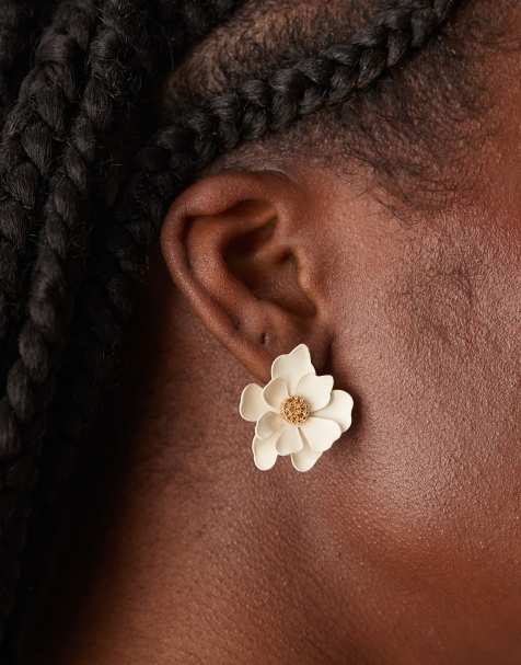 Pendientes de botón blancos con diseño floral mate de ASOS DESIGN - view 1