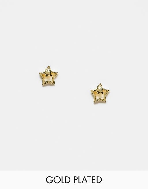 Pendientes de botón con diseño calado de dos estrellas chapados en oro de Kingsley Ryan