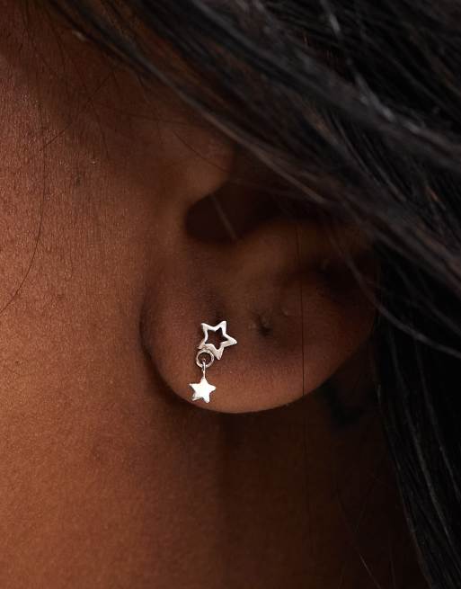 Pendientes de botón con diseño colgante de estrella de plata de ley de Kingsley Ryan