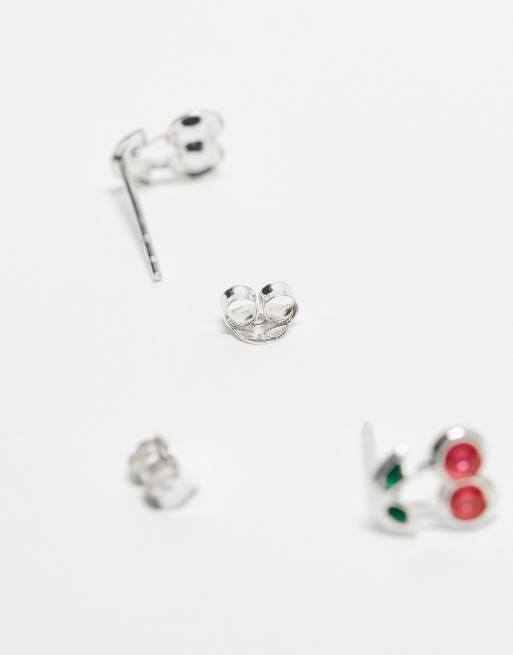 Pendientes de botón con diseño de cerezas de plata de ley de Kingsley Ryan, 3 de 3