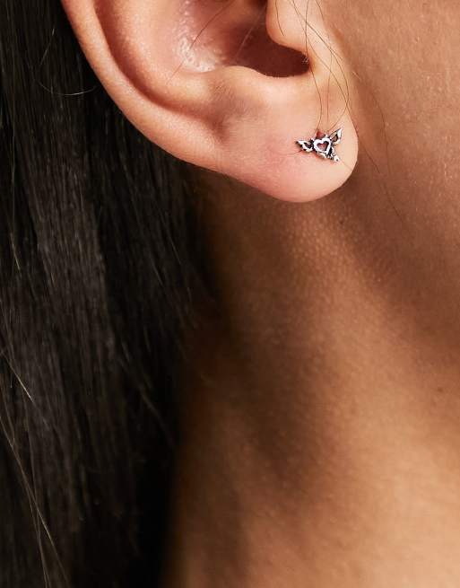 Pendientes de botón con diseño de corazón y diablo de plata de ley de Kingsley Ryan