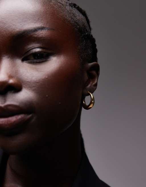 Pendientes de botón con diseño de medio aro abullonado de oro vermeil de 18 quilates de Seol + Gold