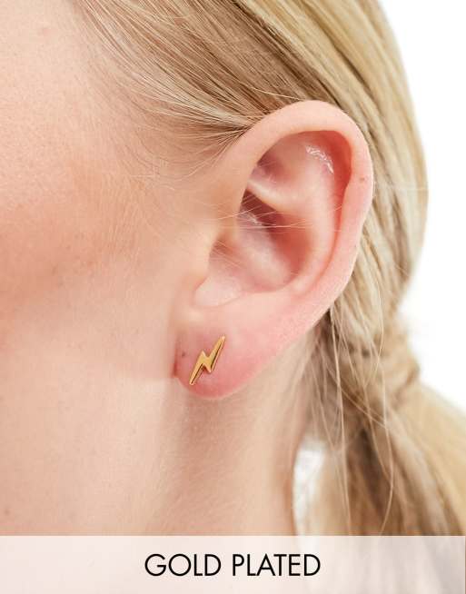Pendientes de botón con diseño de rayo chapados en oro de Kingsley Ryan