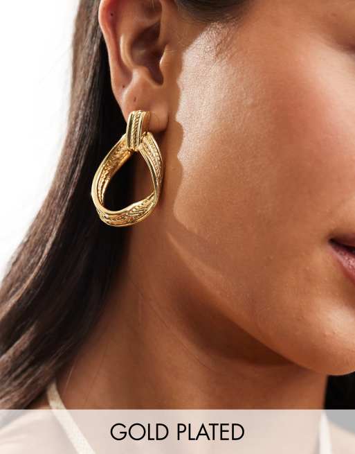 Pendientes de botón con diseño estilo aldaba chapados en oro de 14 quilates de ASOS DESIGN