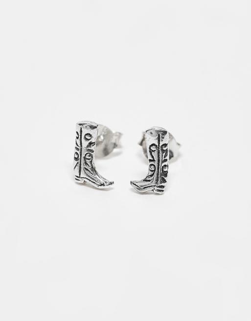 Pendientes de botón de botas de cowboy de estilo wéstern de plata de ley de Kingsley Ryan, 2 de 3