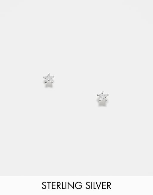 Pendientes de botón de plata de ley con estrella de 3 mm de cristal de Kingsley Ryan