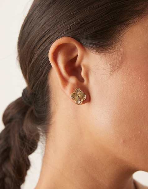 Pendientes de botón dorados con diseño de trébol de DesignB London - view 1