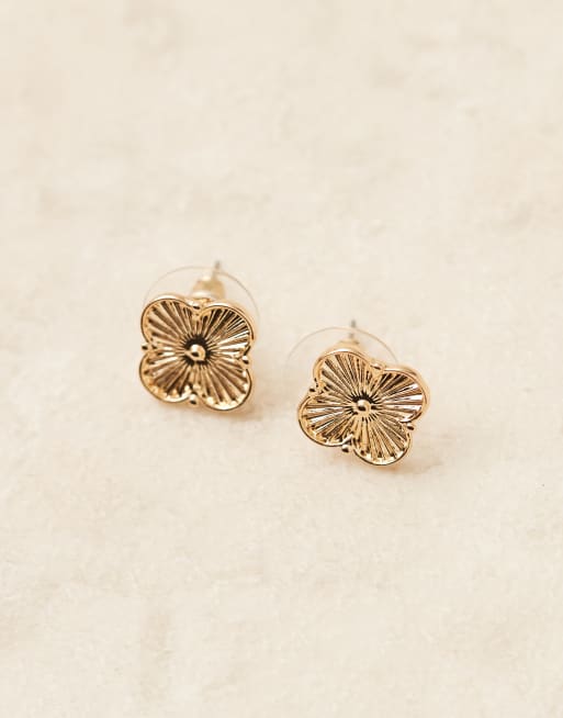 Pendientes de botón dorados con diseño de trébol de DesignB London, 2 de 3