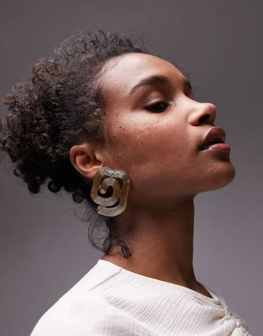 Pendientes de botón dorados con diseño en espiral llamativo Emelie de Topshop