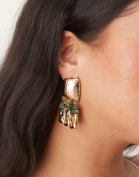 Pendientes de botón dorados con diseño fundido y charms colgantes de fragmentos de piedra sintética verde de ASOS DESIGN - view 1