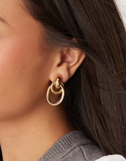 Pendientes de botón dorados de estilo aldaba de DesignB London