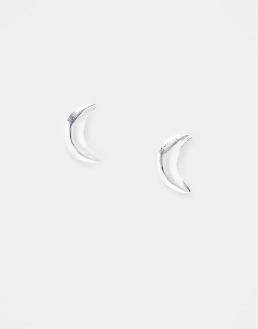 Pendientes de botón en forma de media luna de playa de ley de Kingsley Ryan
