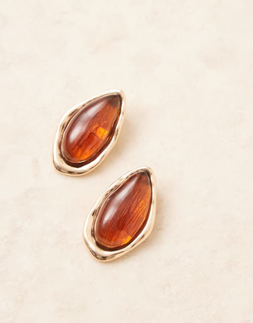 Pendientes de botón grandes dorados con piedra ámbar sintética de ASOS DESIGN, 2 de 3