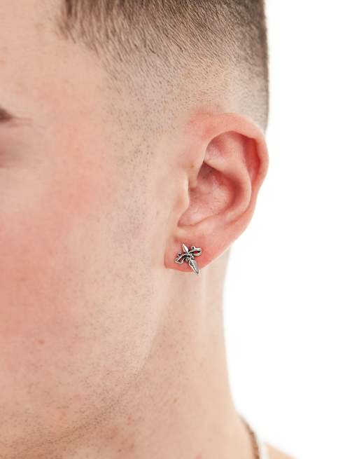 Pendientes de botón plateados con diseño de espada de Faded Future