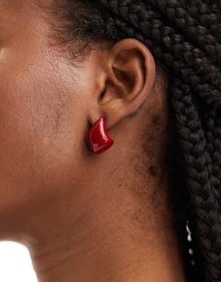 Pendientes de botón rojos con diseño efecto fundido de ASOS DESIGN - view 1