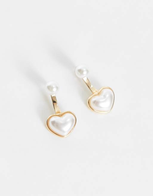 Pendientes dorados con colgante de perlas en forma de corazón de DesignB London, 4 de 4