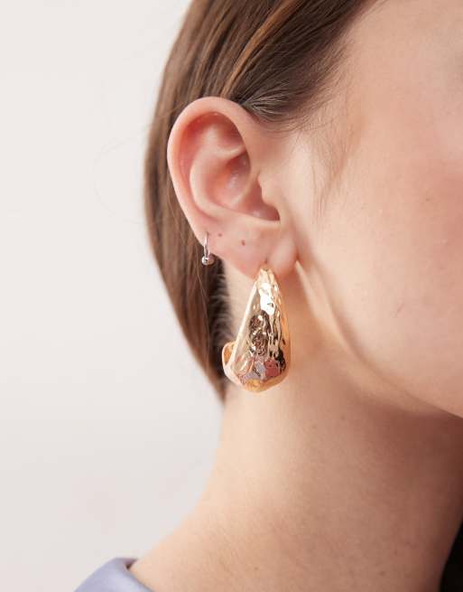 Pendientes dorados con diseño colgante abullonado de Reclaimed Vintage