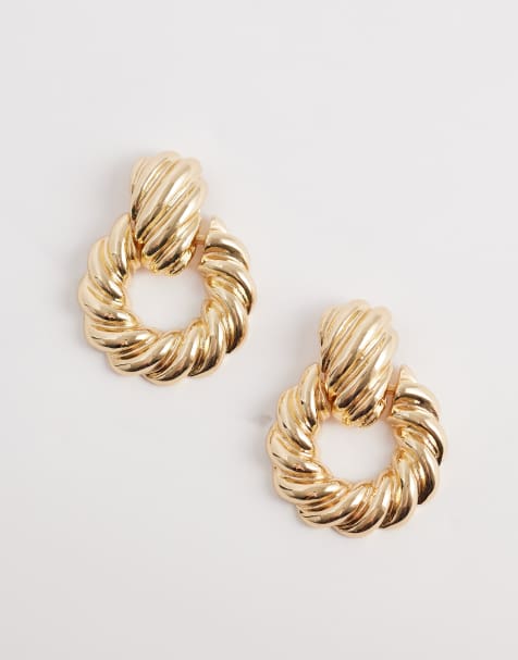 Pendientes dorados con diseño de aldaba estilo años 80 de DesignB London - view 1