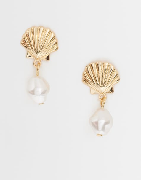 Pendientes dorados con diseño de conchas marinas y charms de perlas de imitación de ONLY - view 1