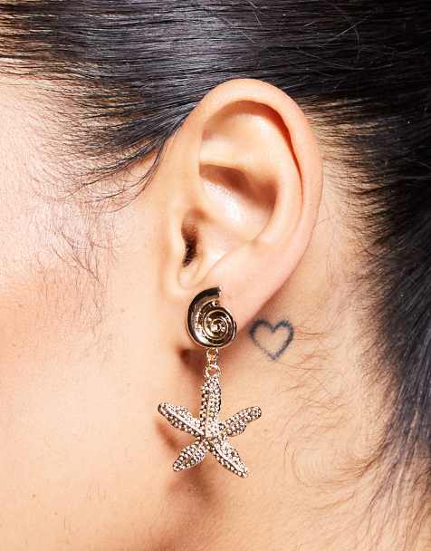 Pendientes dorados con diseño desigual de estrella de mar y concha exclusivos de Kaiia - view 1