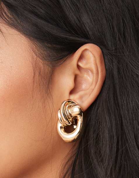 Pendientes dorados extragrandes con diseño retorcido estilo aldaba de ASOS DESIGN - view 1