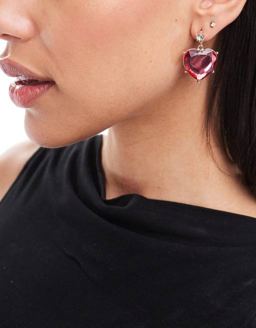 Pendientes rojos con diseño de gema en forma de corazón de True Decadence