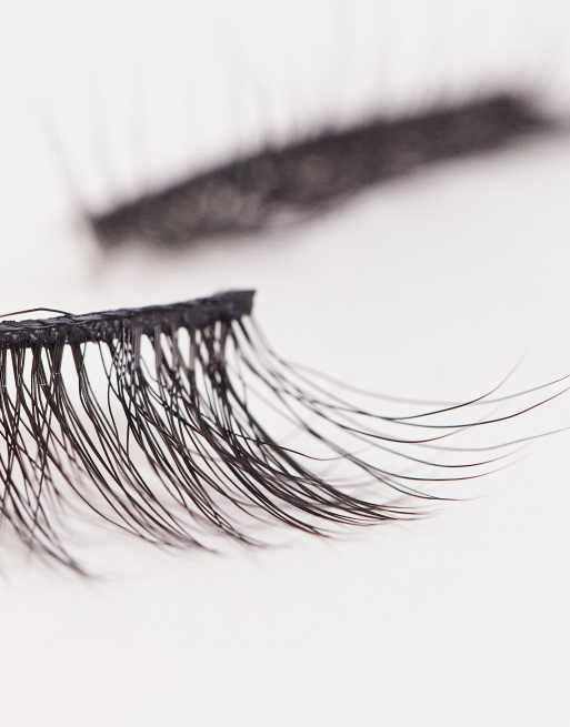 Pestañas postizas de esquina con volumen exclusivas de Tatti Lashes x ASOS, 4 de 4
