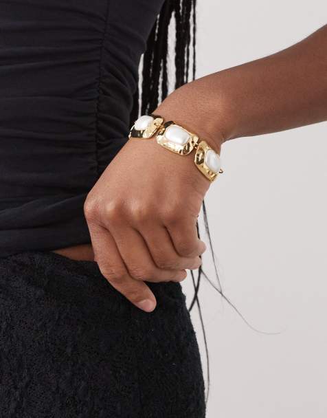 Petit Moments chateau vintage style bracelet in gold - view 1