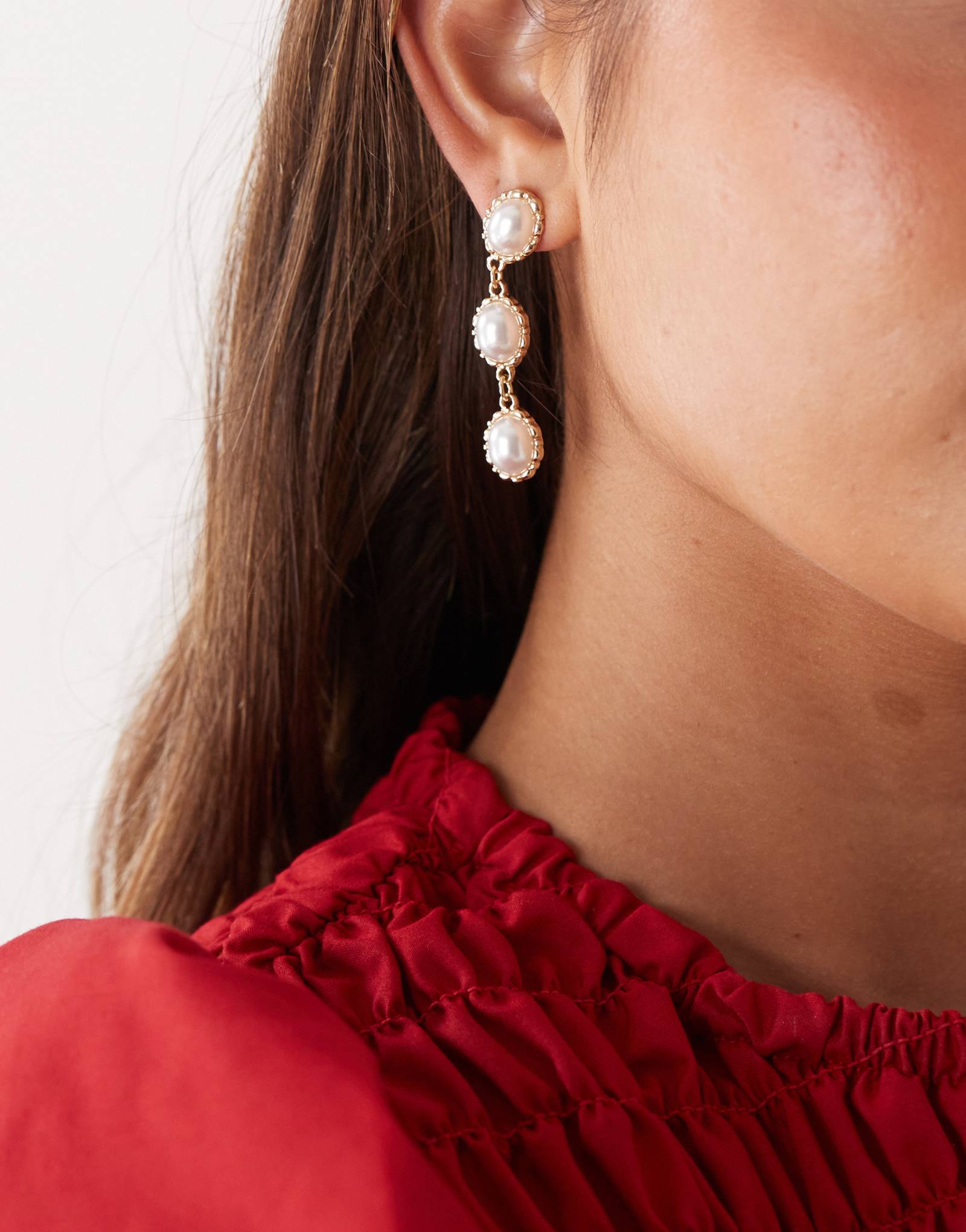 Золотые серьги-капли с жемчугом Petit Moments clara