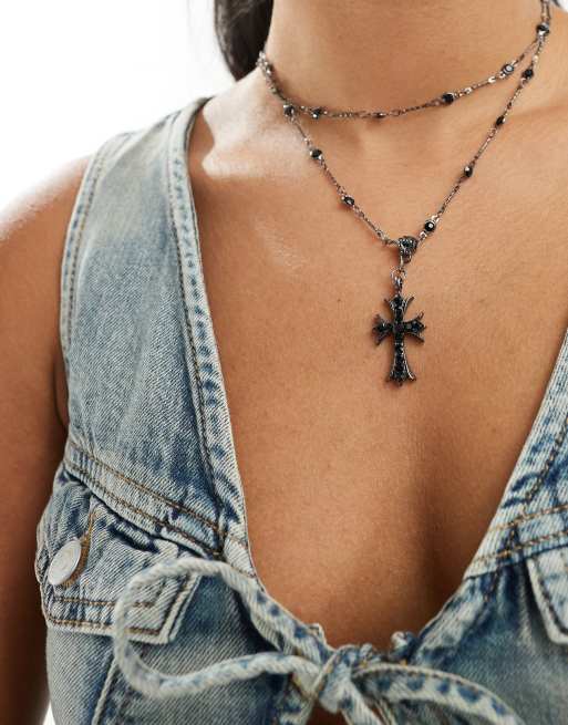 Petit Moments Josephine multirow cross necklace in black and silver, 2 of 4